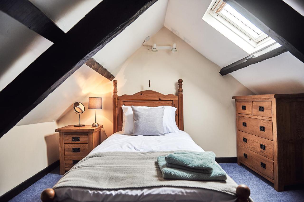 Penuwch Boathouse- Lakeside Rural Cottage Ideal For Families With Indoor Heated Pool Carmarthen Exterior foto